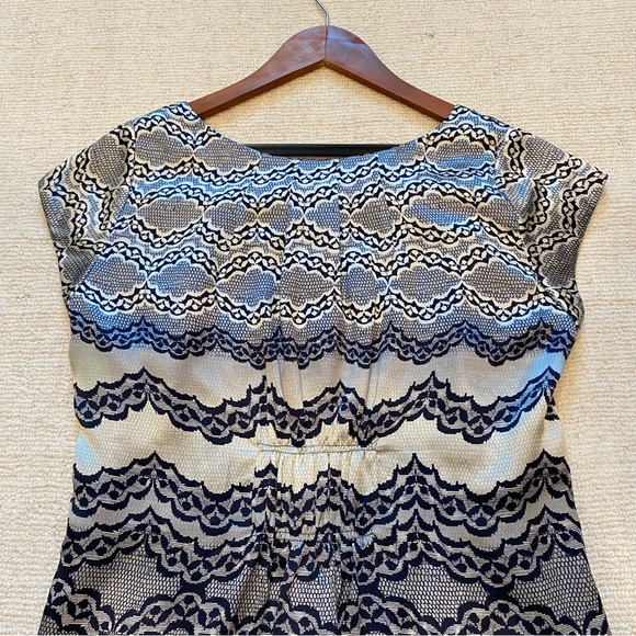 Cabi 100% Silk Tunic Blouse - Picture 4 of 14